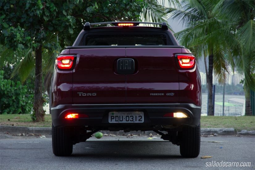 Fiat Toro Freedom 1.8 Flex