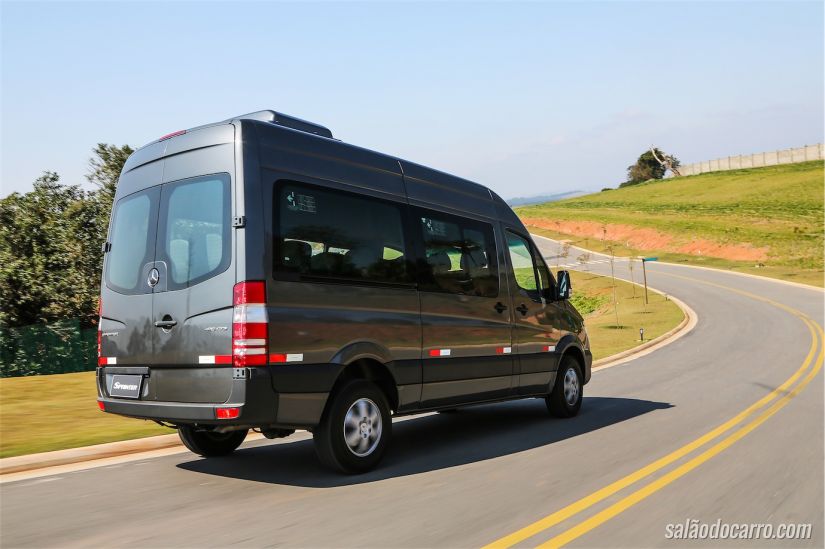 Mercedes-Benz lança nova linha Sprinter