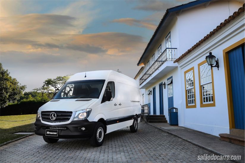 Mercedes-Benz lança nova linha Sprinter