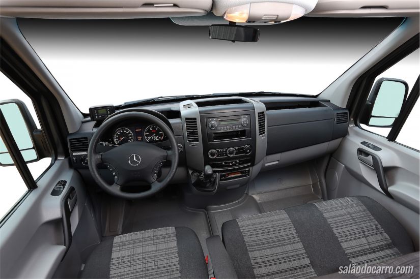Mercedes-Benz lança nova linha Sprinter