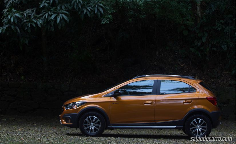 Chevrolet Onix Activ