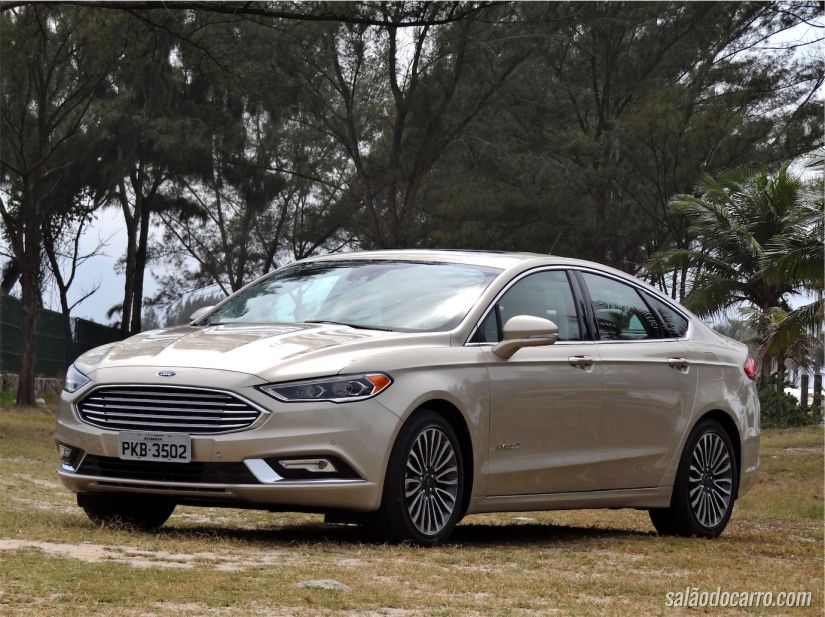 Ford Fusion Hybrid 2017