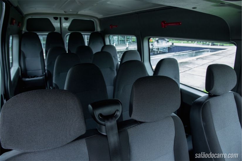 Renault Master Minibus L3H2 16 Lugares