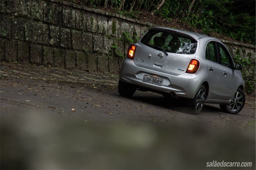 Nissan March 1.6 SL CVT