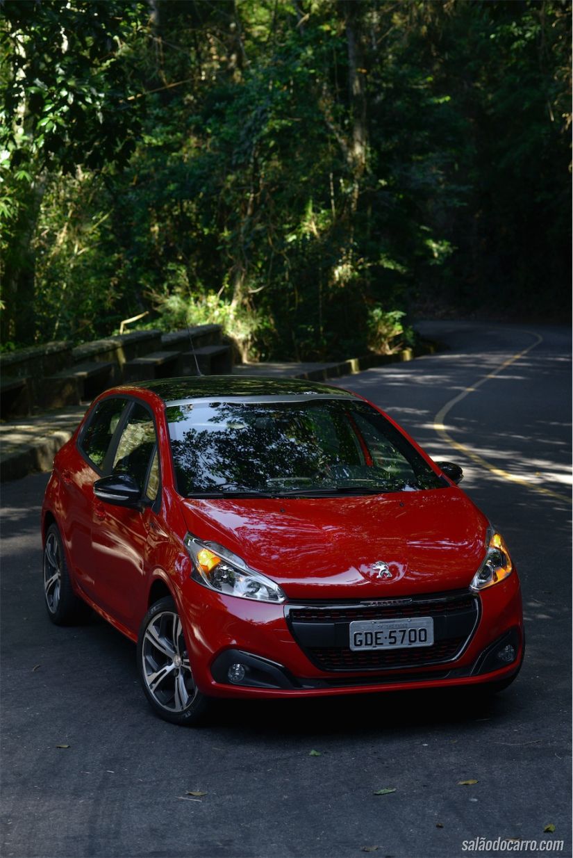 Peugeot 208 GT