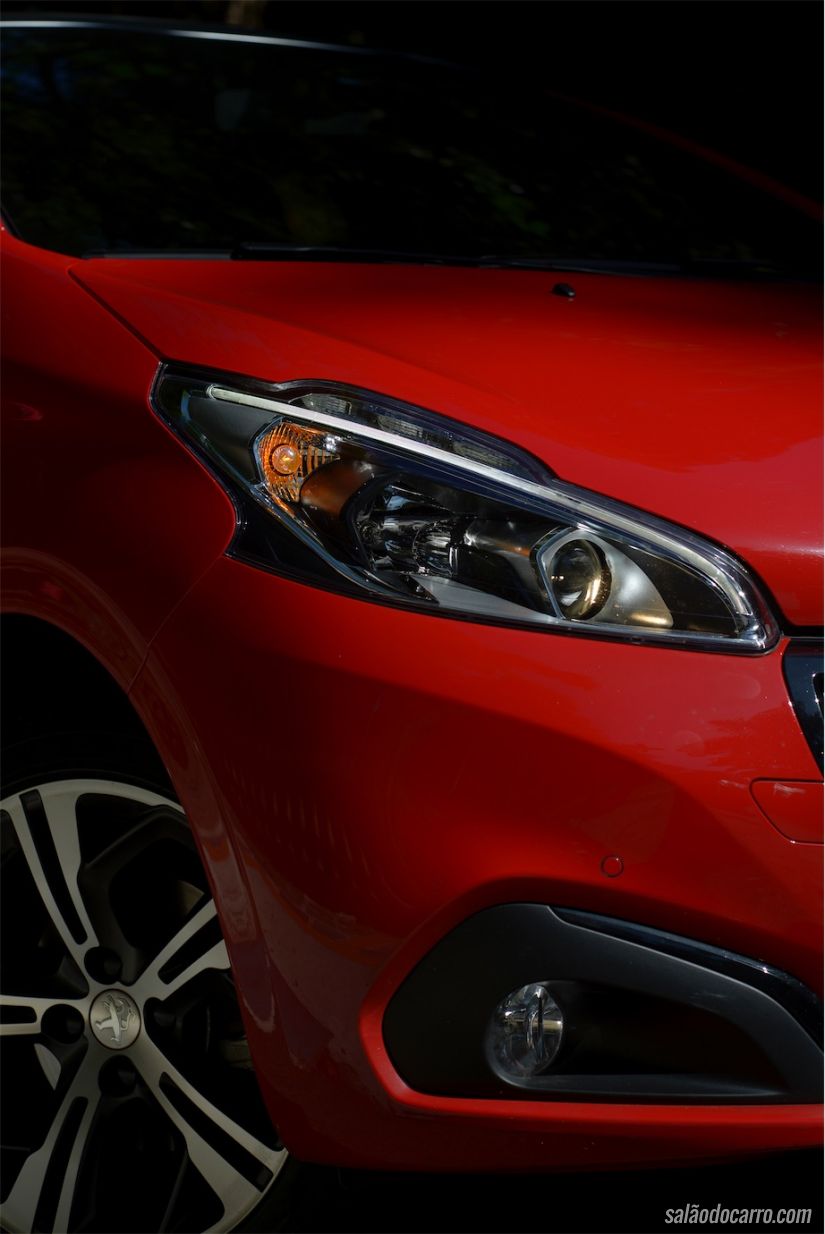 Peugeot 208 GT