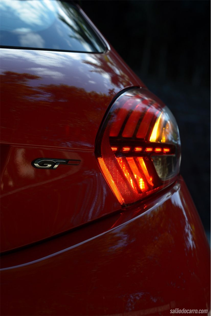 Peugeot 208 GT