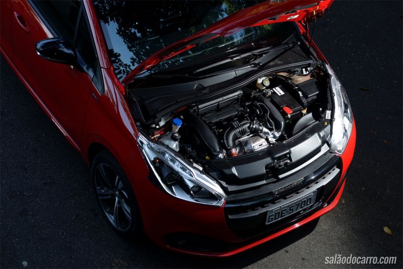 Peugeot 208 GT