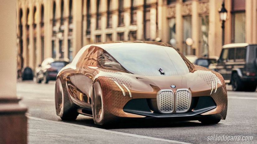 BMW investe em carro autônomo com conexão à internet