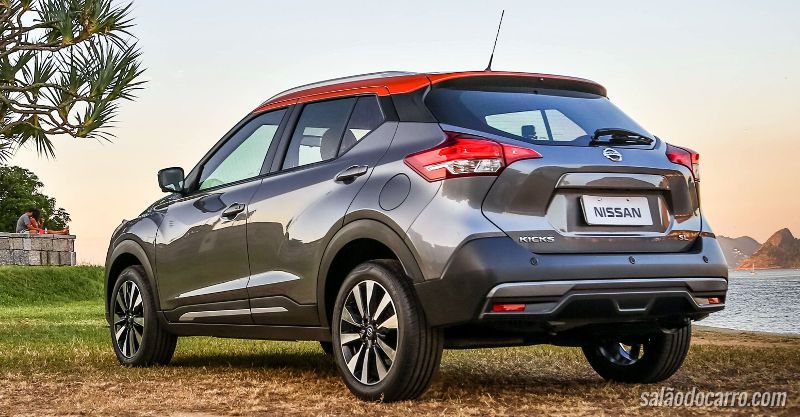 Cruze Hatch e Nissan Kicks SL sofrem reajustes de preço