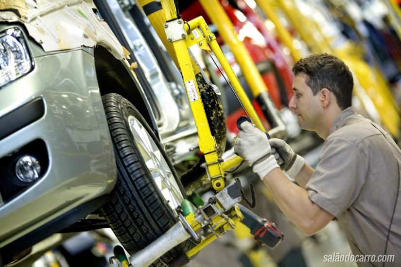 Produção de carros brasileiros aumenta em janeiro