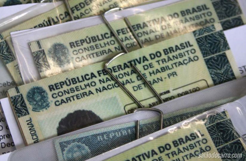 Saiba mais sobre o tempo de suspensão da CNH ao atingir 20 pontos 