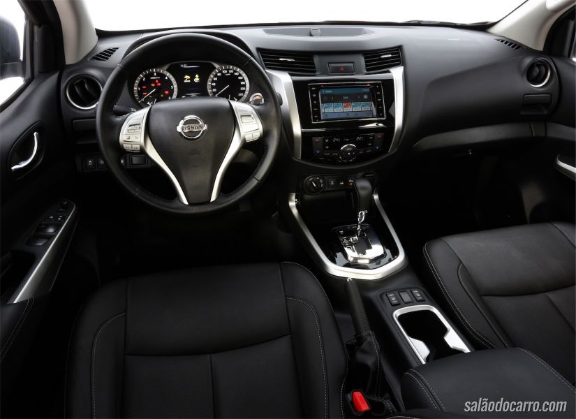 Nissan Frontier LE