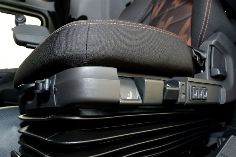 Cockpit Caminhão Mercedes-Benz