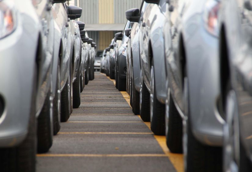 Venda de carros novos apresenta primeira alta em 2 anos