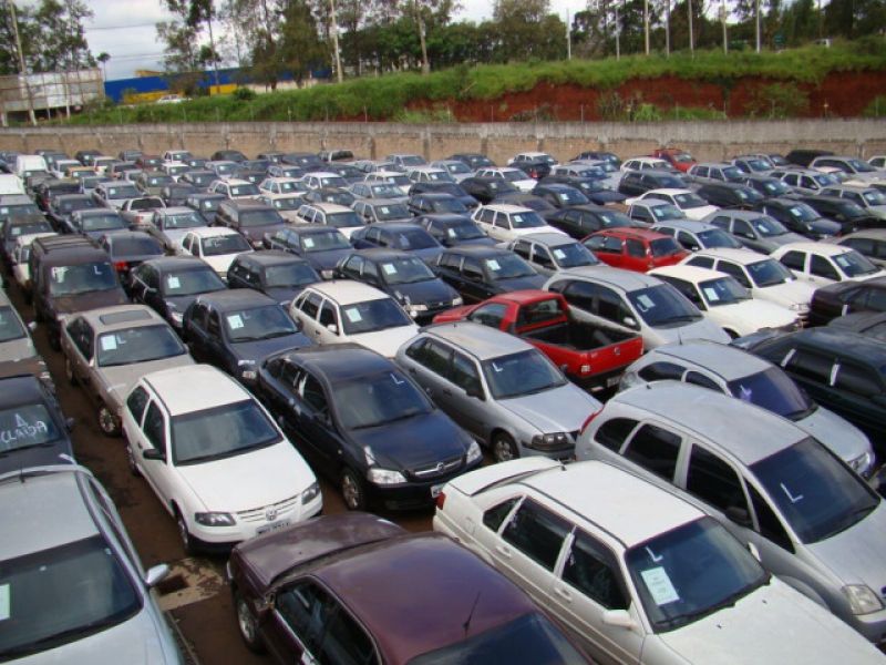 Confira algumas dicas para conseguir comprar carro em leilão