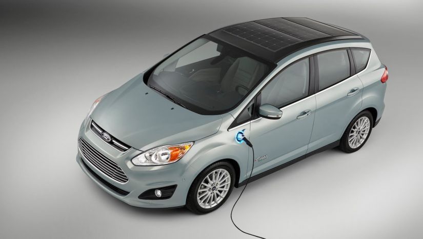 Híbridos e elétricos passam a ser taxados como carros comuns nos EUA