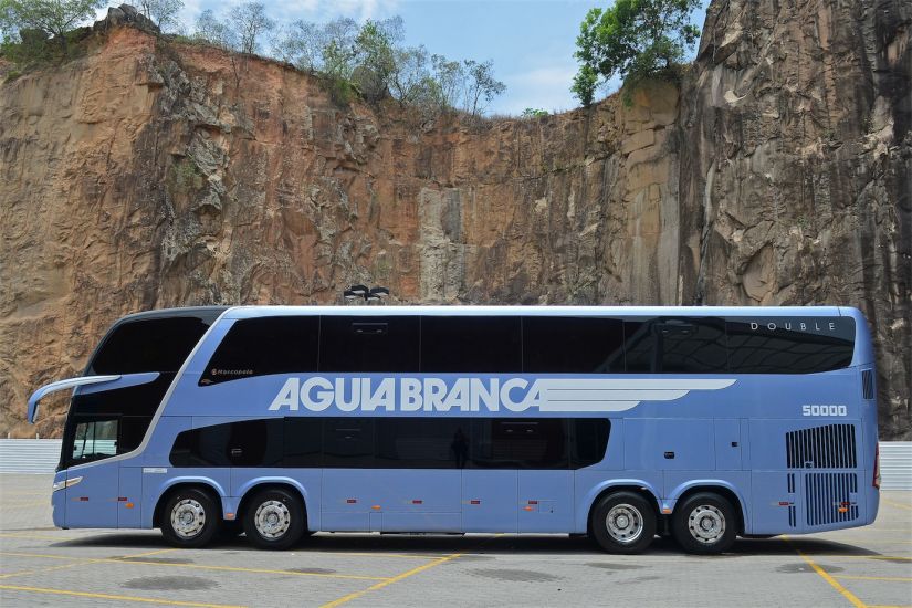 Ônibus O 500 RSDD 8x2 de 15 metros