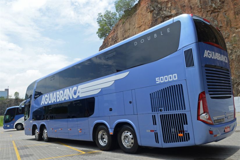Ônibus O 500 RSDD 8x2 de 15 metros