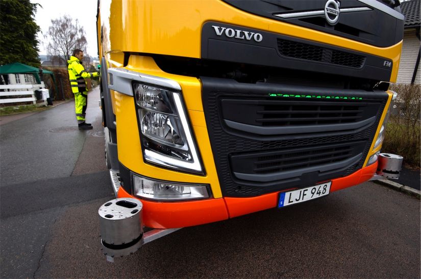 Caminhão de lixo autônomo da Volvo
