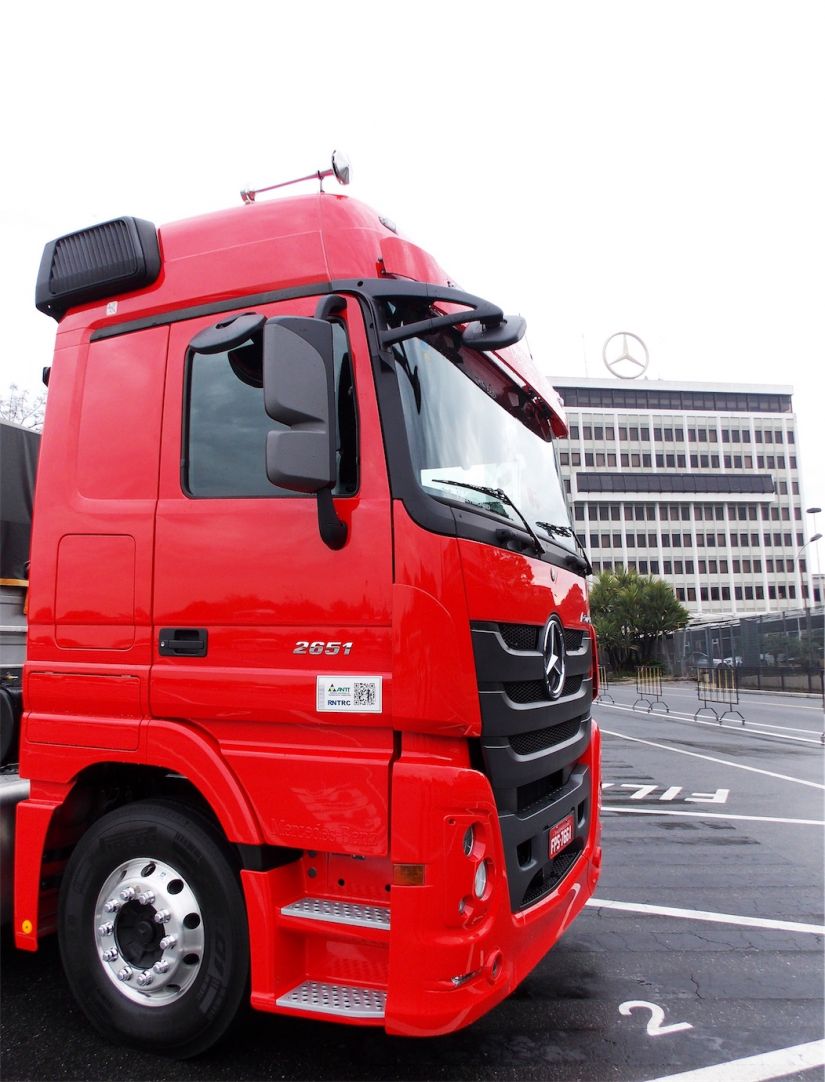 Mercedes-Benz Actros 2651 6X4