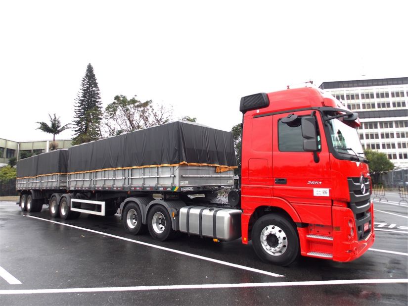 Mercedes-Benz Actros 2651 6X4