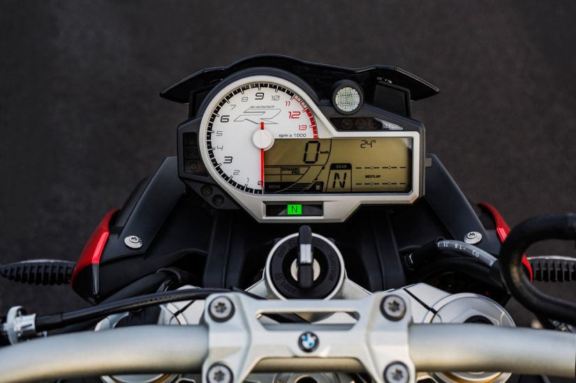 BMW lança nova S 1000 R mais potente que modelo atual