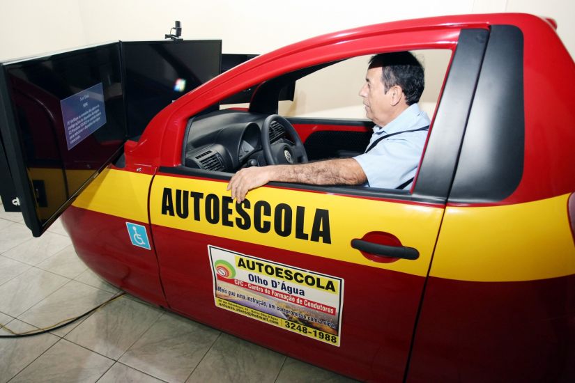 STJ suspense processos que questionam utilização do simulador em autoescolas
