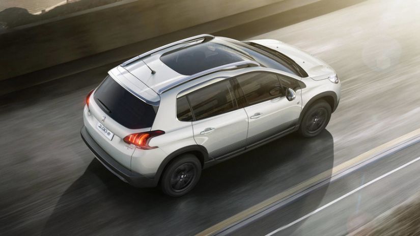 Peugeot vai dar câmbio automático de graça para 208 e 2008