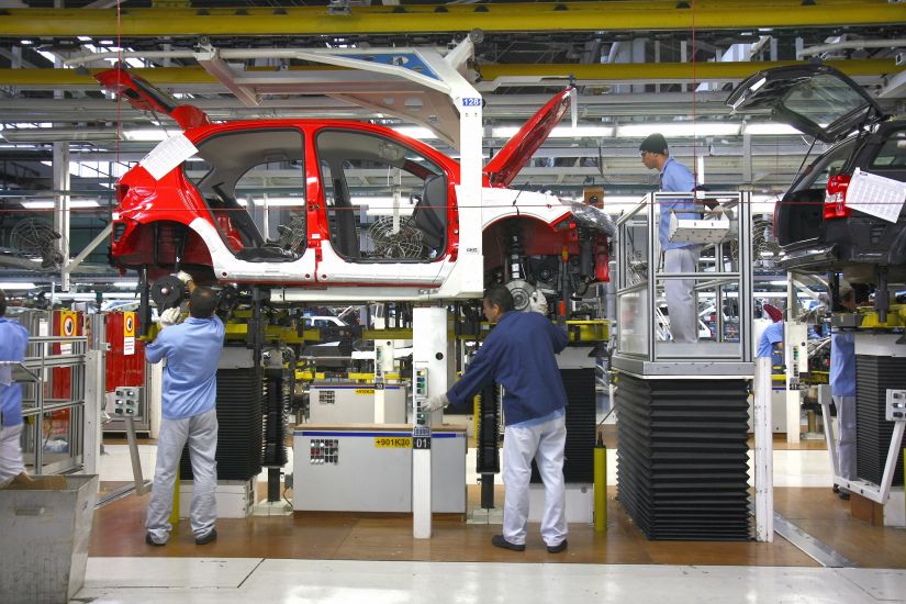 Volks anuncia suspensão de redução de jornada na planta de Taubaté