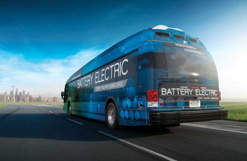 Ônibus elétrico bate recorde de autonomia nos EUA