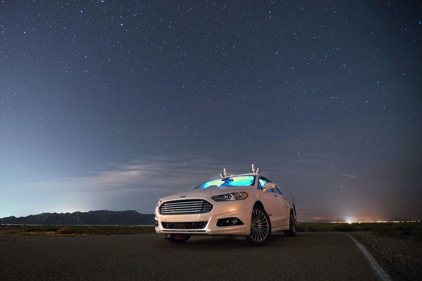 Ford formaliza parceria com empresa rival do Uber