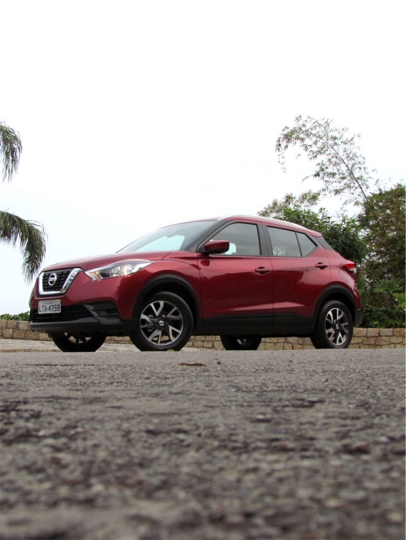 Nissan Kicks S CVT