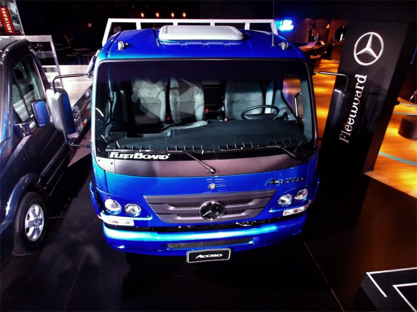 Mercedes-Benz Acello