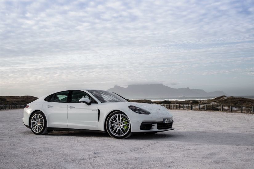 Porsche Panamera 4 E-Hybrid