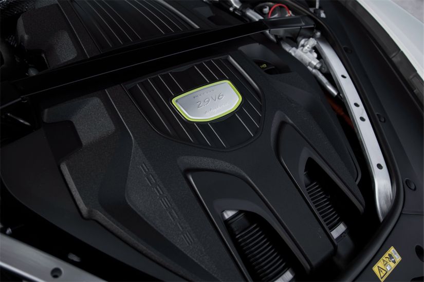 Porsche Panamera 4 E-Hybrid