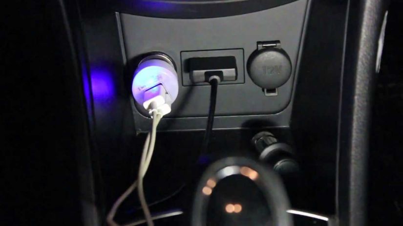 Por que o celular demora para carregar no carro?