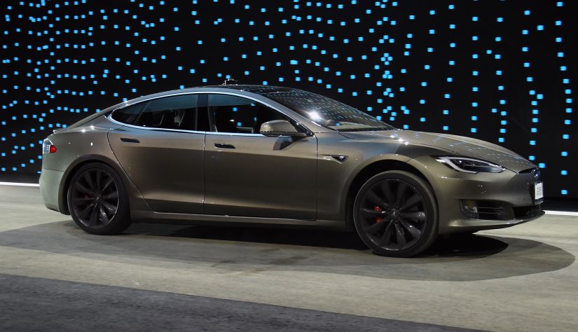Tesla anuncia mais um adiamento na meta de produção do Model 3