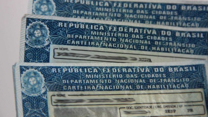 Brasileiros residentes na Itália poderão tirar mais facilmente a carteira de motorista