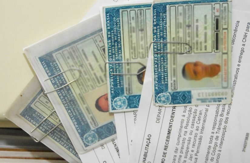Governo decide revogar mudanças na renovação da CNH