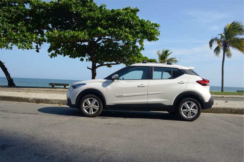Nissan Kicks S manual