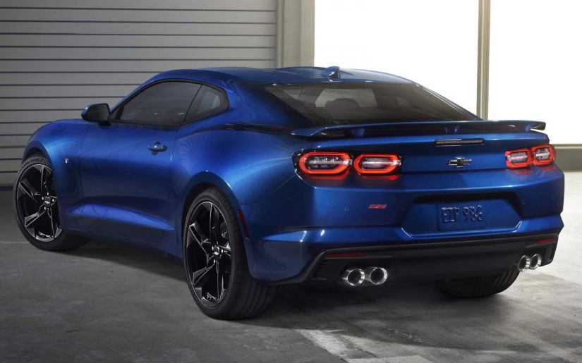 Chevrolet muda visual de Camaro e insere câmbio do Mustang