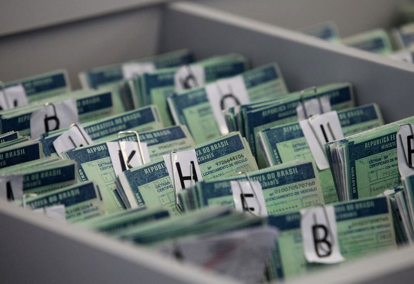 Empresas envolvidas em contrabando podem perder habilitação de motorista