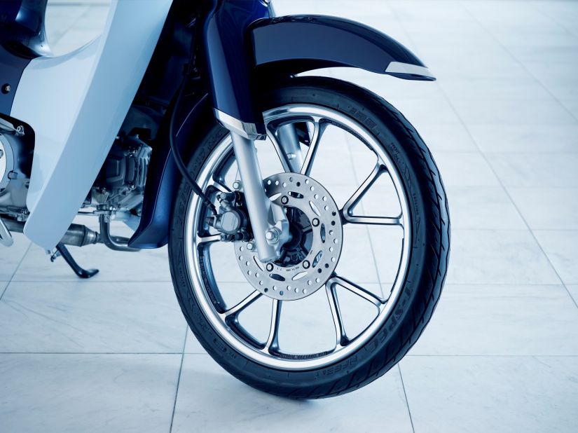 Honda lança “Biz retrô” para o mercado europeu