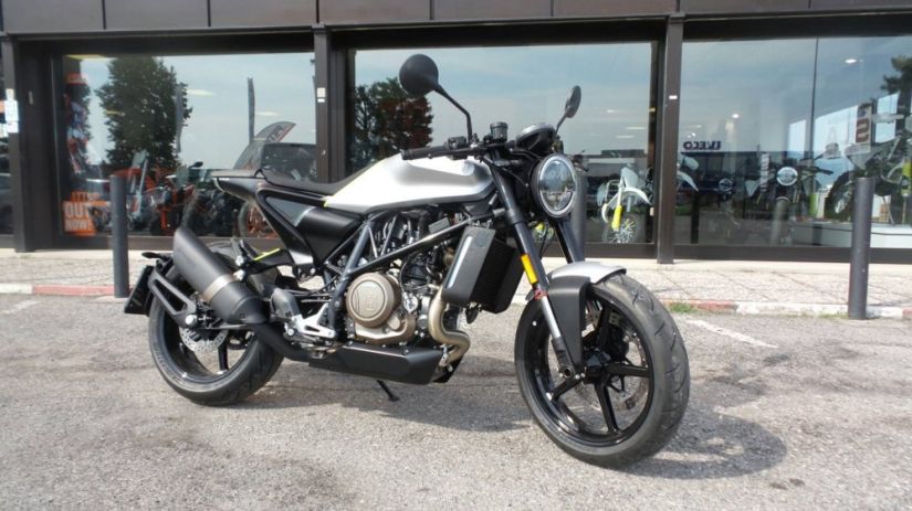 Husqvarna inaugura revenda de motosHusqvarna inaugura revenda de motos no Brasil no Brasil