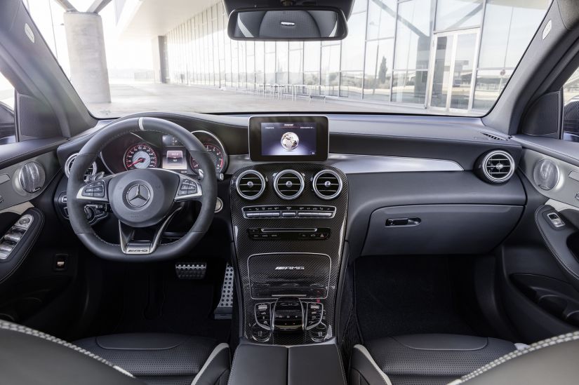 Mercedes-Benz lança dois novos SUVs AMG no Brasil