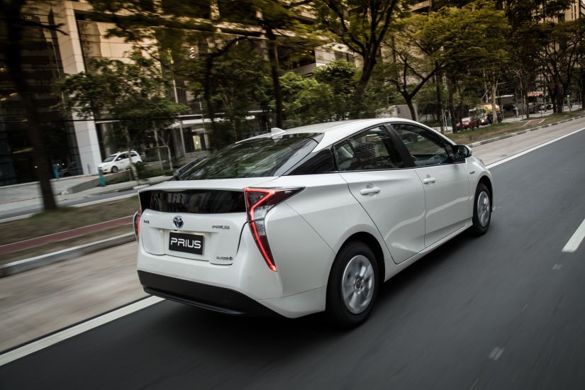 Toyota anuncia recall do Prius no Brasil