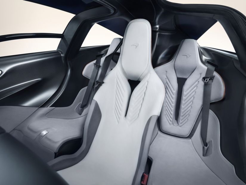 McLaren apresenta carro que chega a 403 km/h