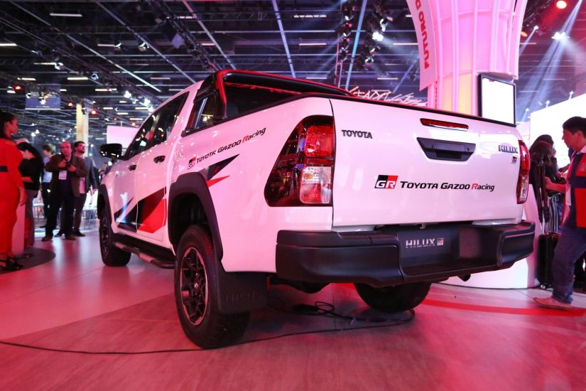 Toyota divulga preços da edição esportiva da Hilux no Brasil