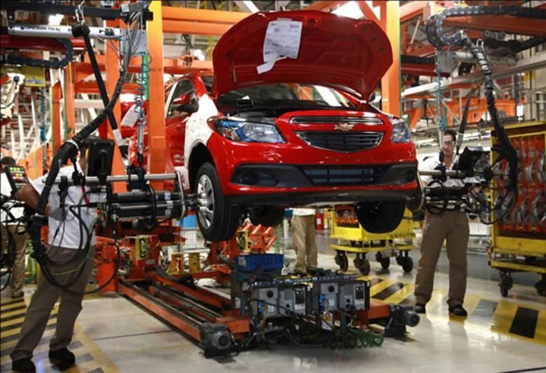 GM começa processo de demissão em massa nos EUA